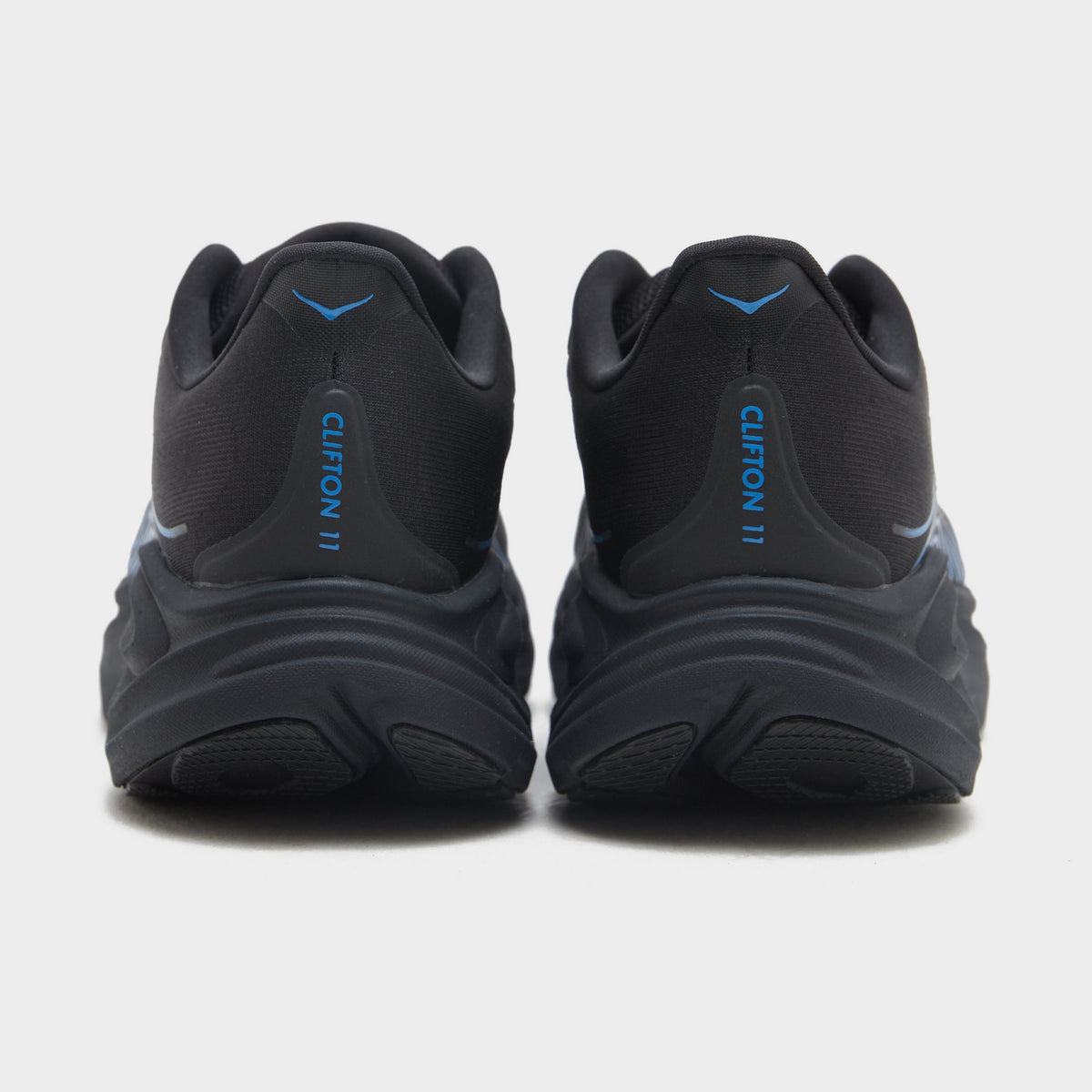 Black HOKA Clifton 11
