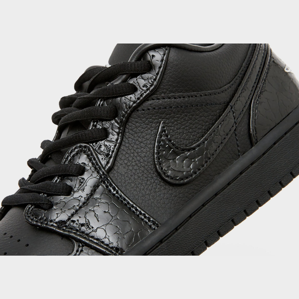 Black Jordan Air 1 Low Women's