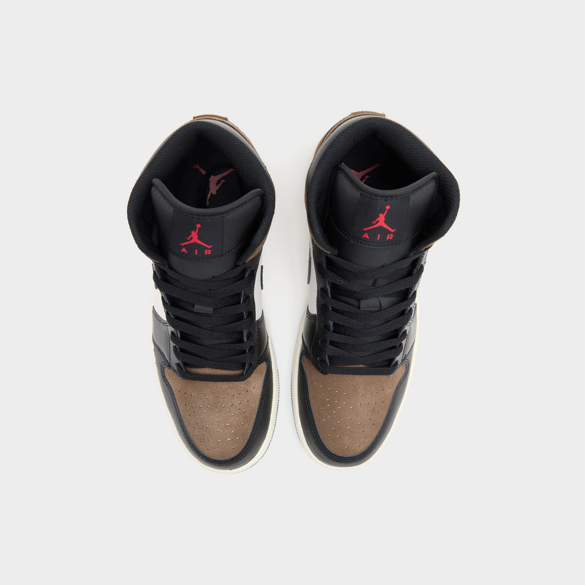 Black Jordan Air 1 Mid SE