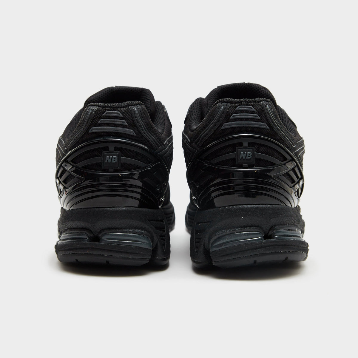 Black New Balance 1906R