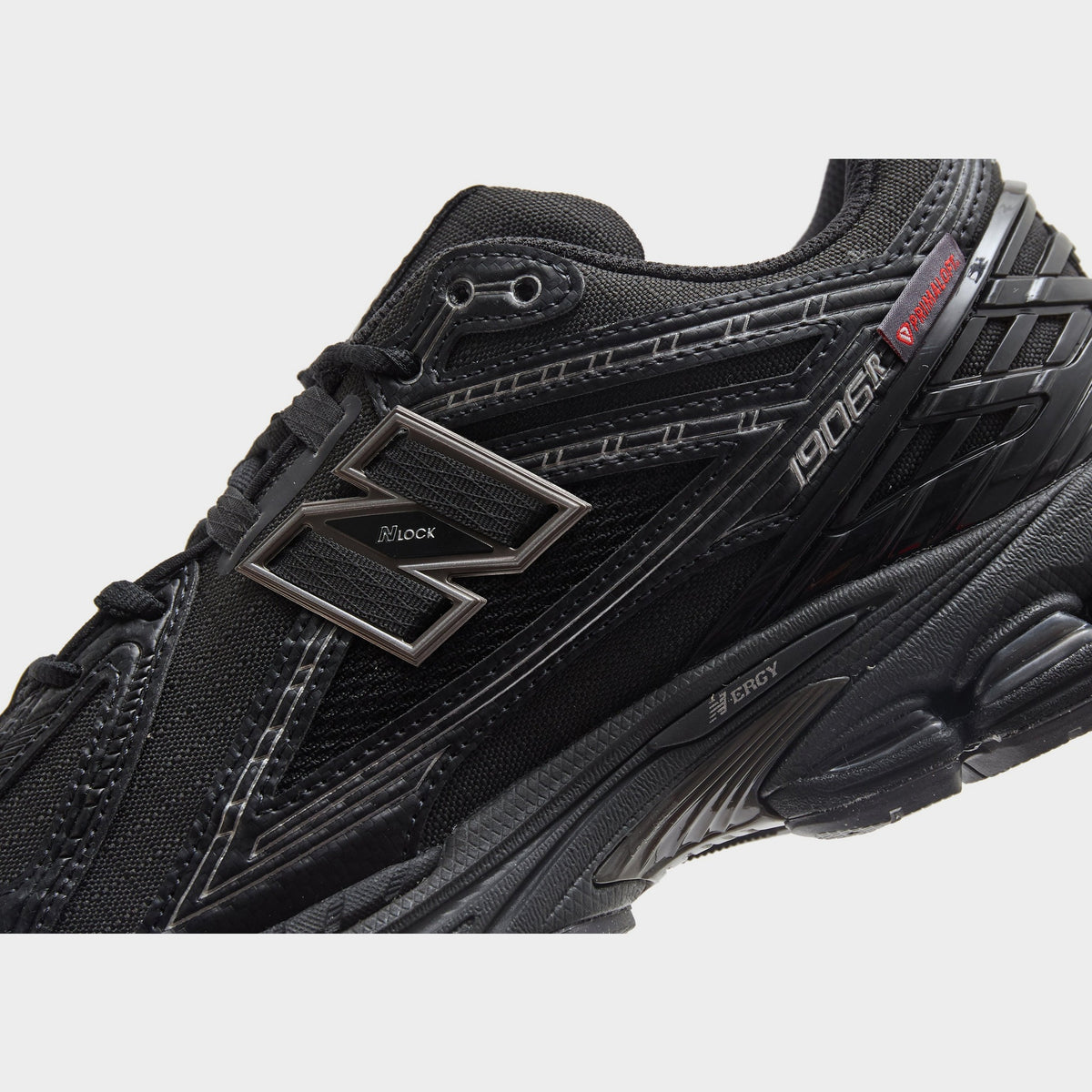 Black New Balance 1906R