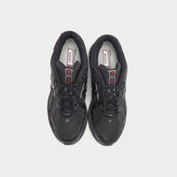 Black New Balance 1906R