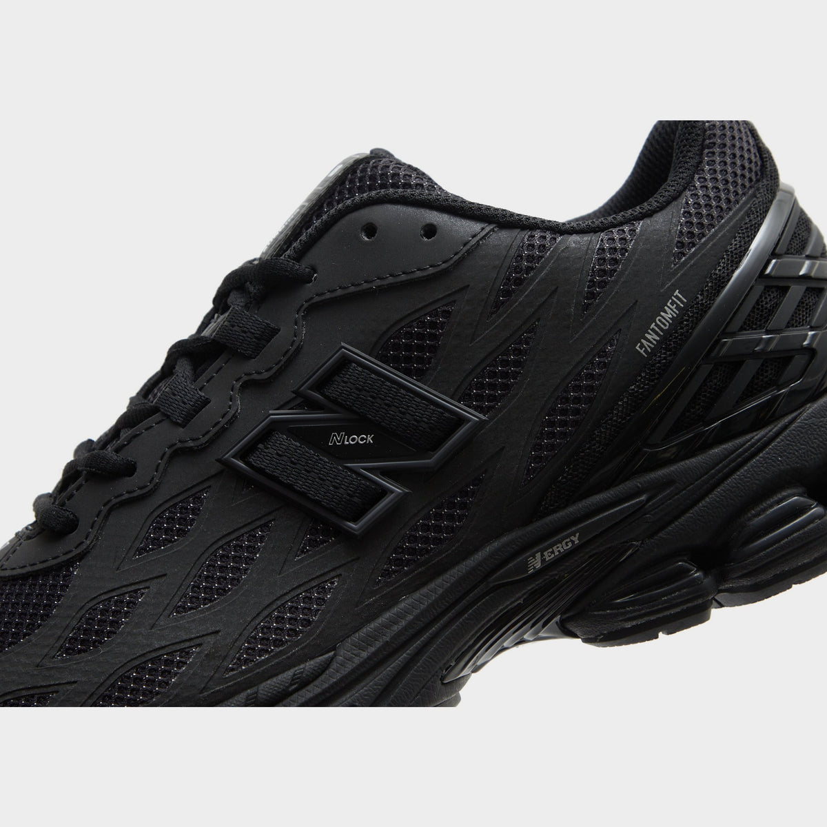 Black New Balance 1906W