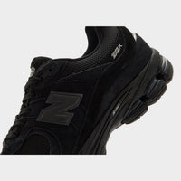 Black New Balance 2002R