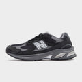 Black New Balance 2010