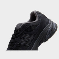 Black New Balance 2010
