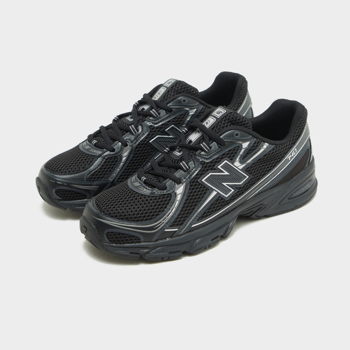 Black New Balance 740