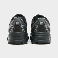 Black New Balance 740