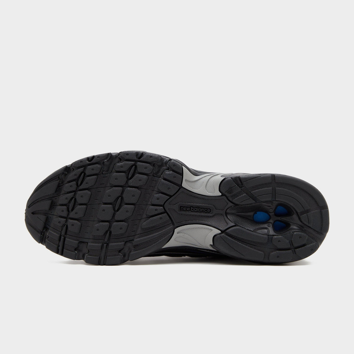 Black New Balance 740