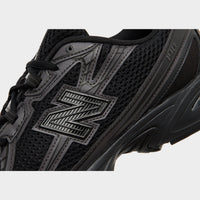 Black New Balance 740 Children
