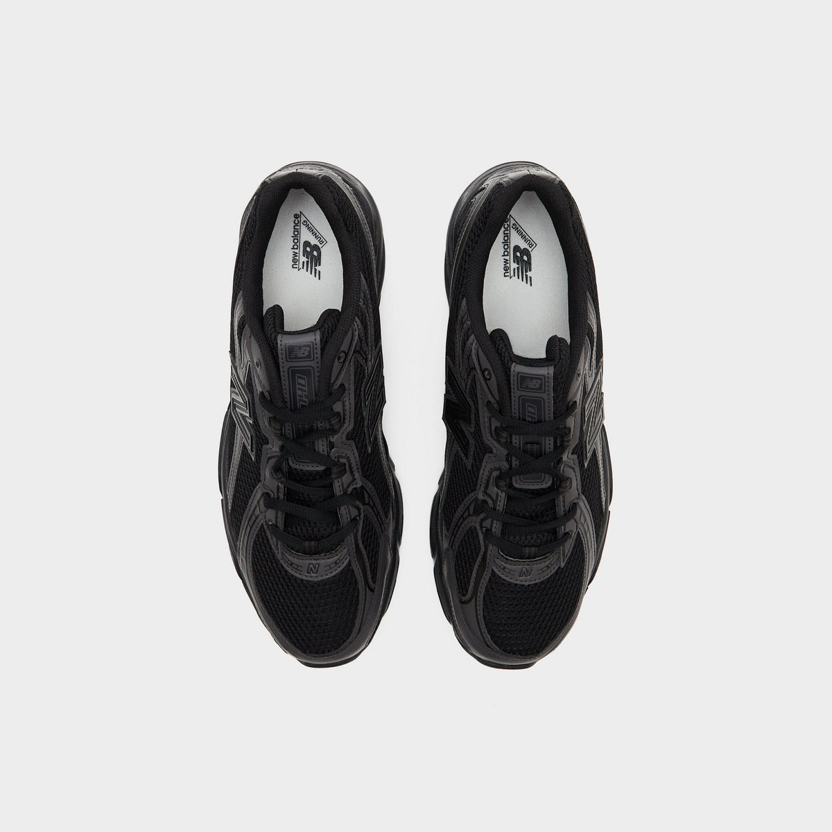 Black New Balance 740 Children