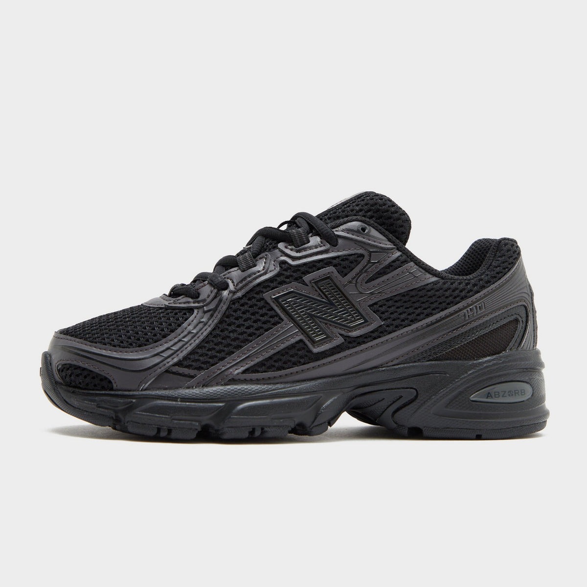 Black New Balance 740 Women's