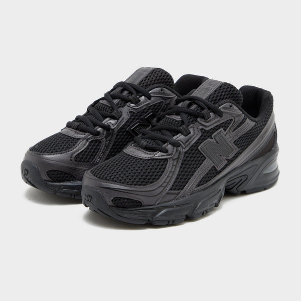 Black New Balance 740 Women's