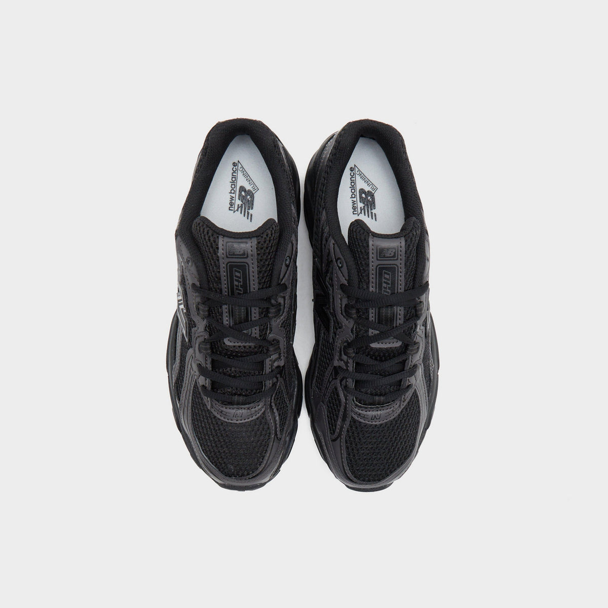 Black New Balance 740 Women's