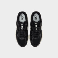 Black New Balance 740 Women's