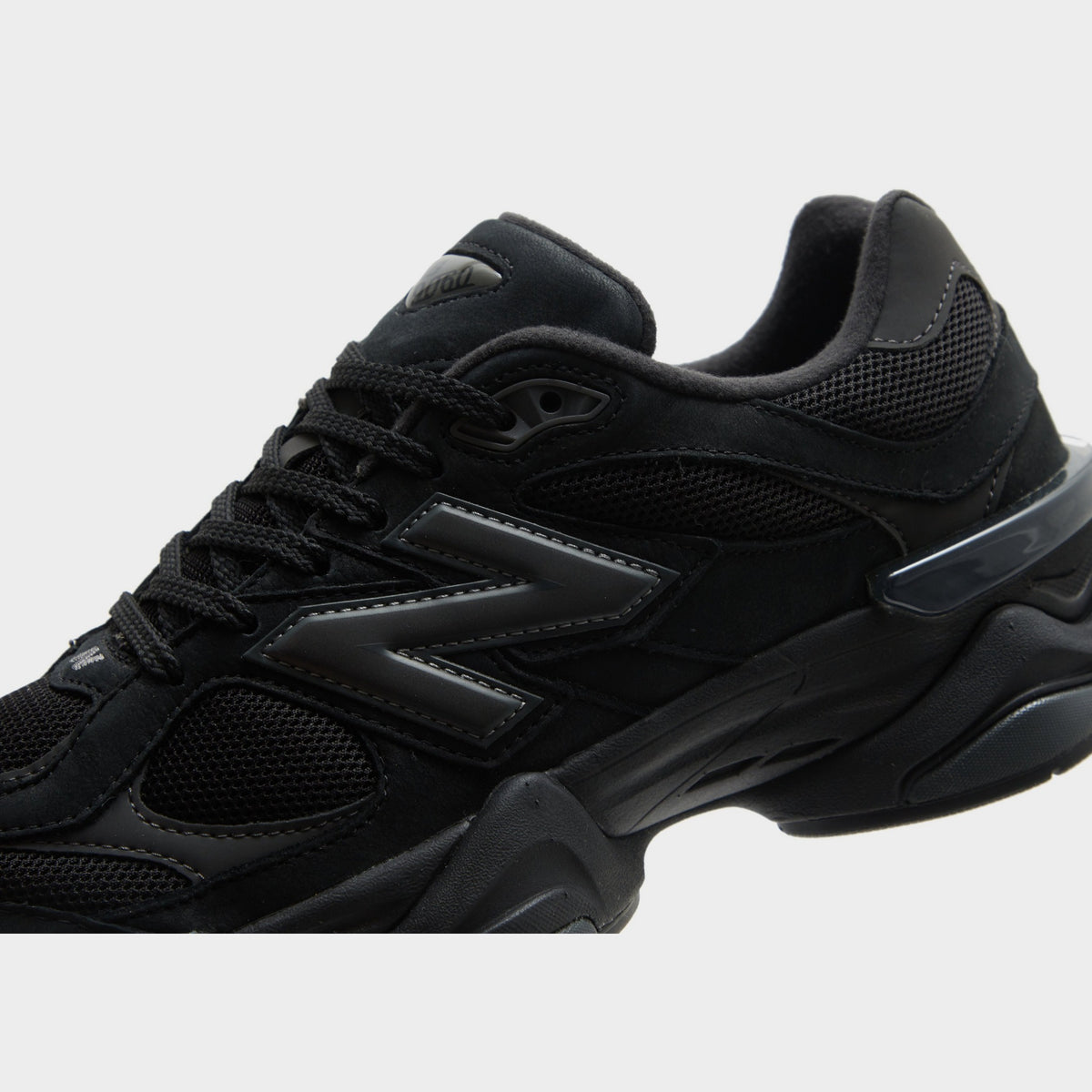 Black New Balance 9060