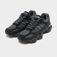 Black New Balance 9060R