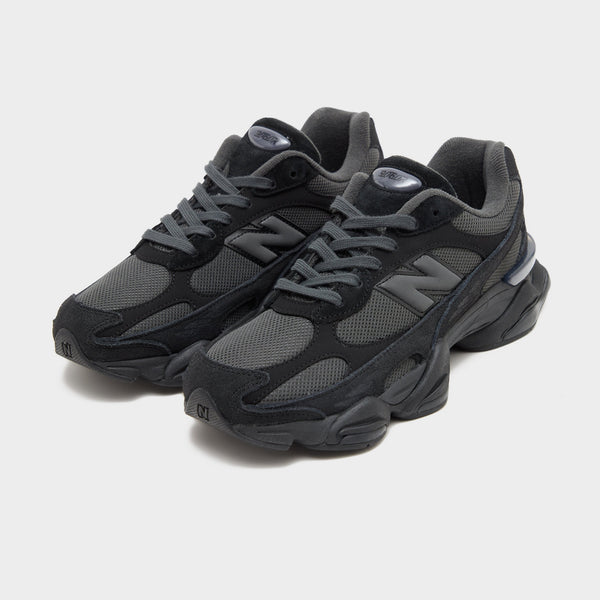 Black New Balance 9060R