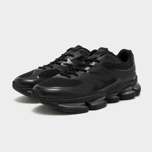 Black New Balance ABZORB 2000