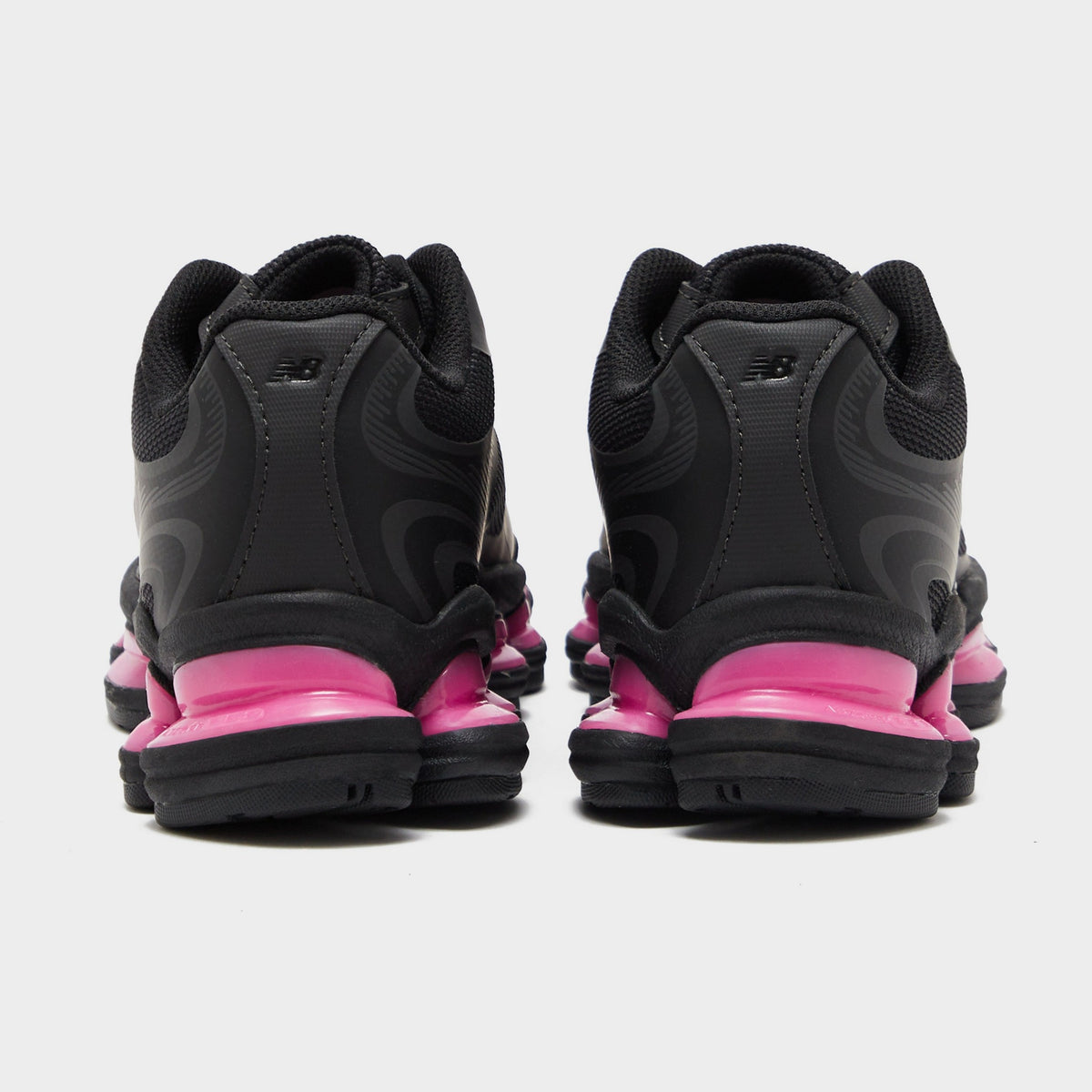 Black New Balance ABZORB 2000 Women's
