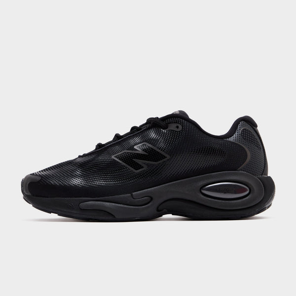 Black New Balance AC Runner