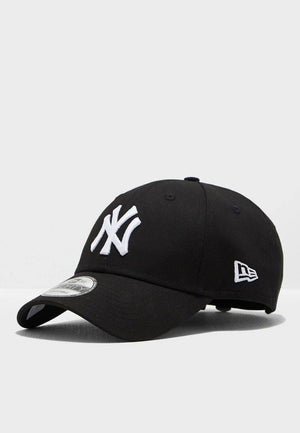 New Era 9Forty New York Yankees Cap - Cap On