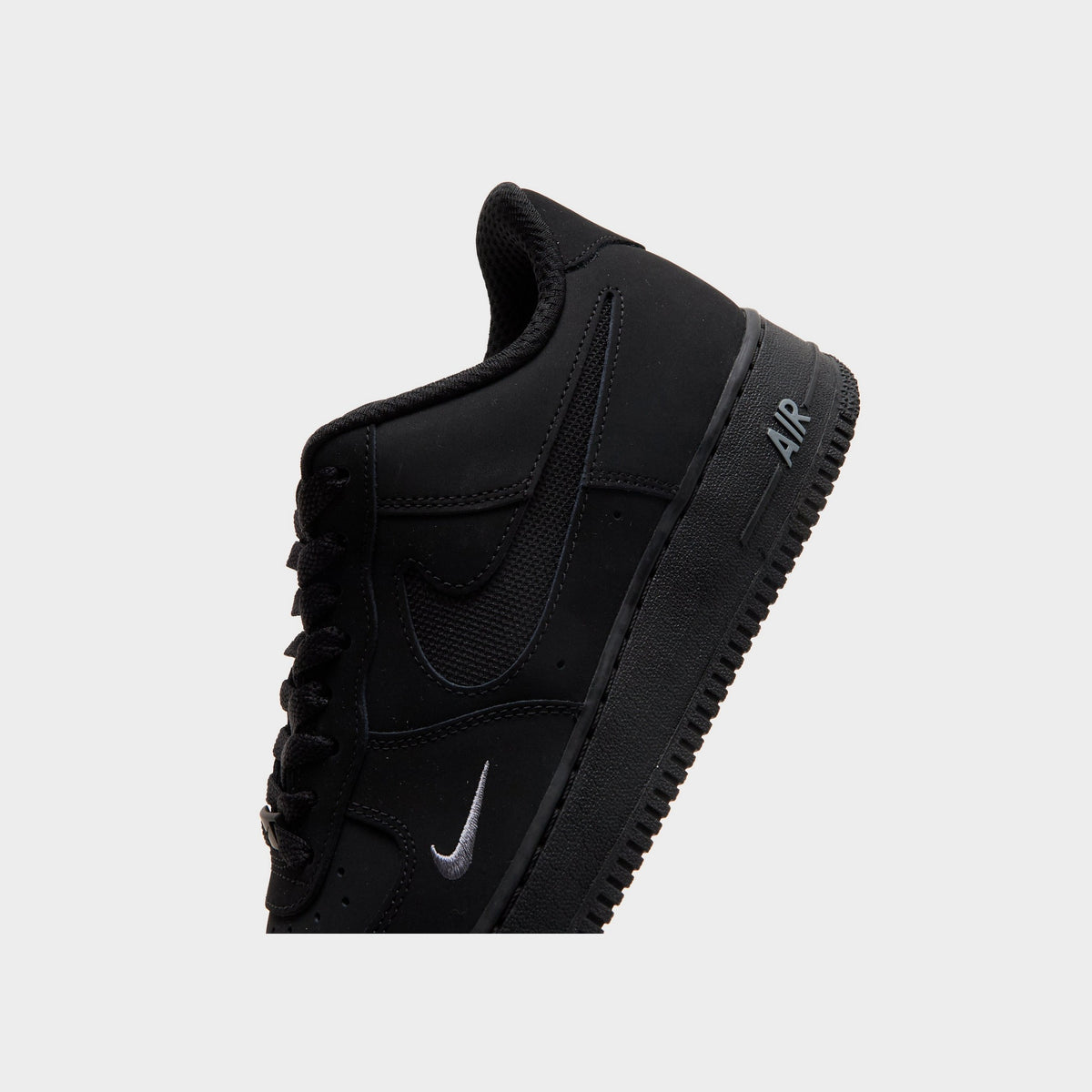 Black Nike Air Force 1 Low