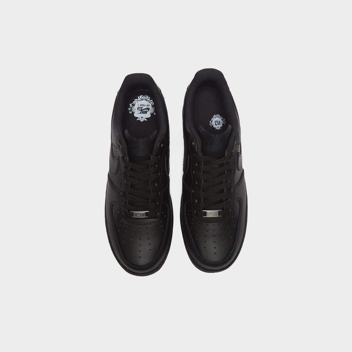 Black Nike Air Force 1 Low