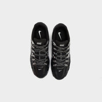 Black Nike P-6000