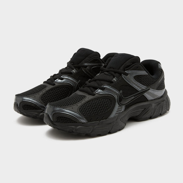 Black Nike V5 RNR