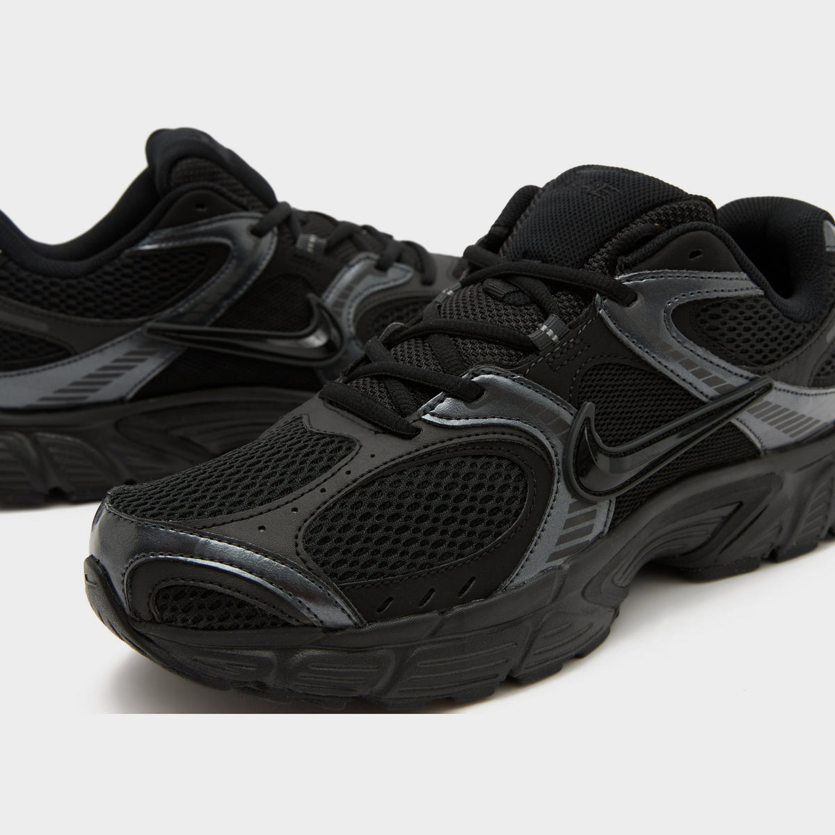 Black Nike V5 RNR