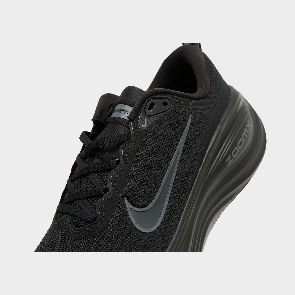 Black Nike Vomero Plus