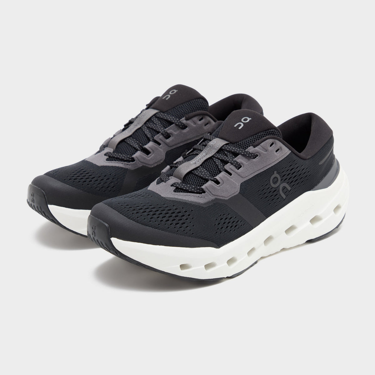 Black On Running Cloudrunner 3