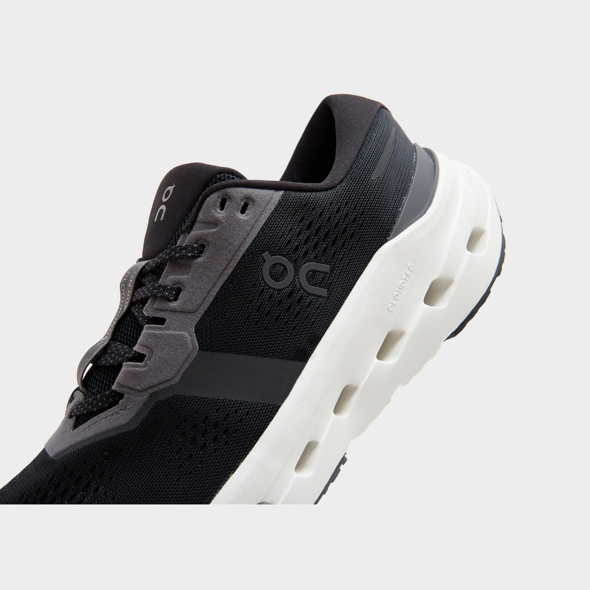 Black On Running Cloudrunner 3
