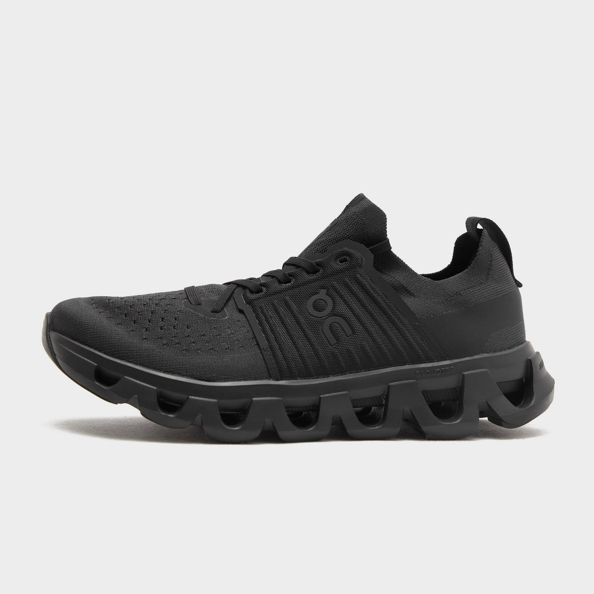 Black On Running Cloudswift
