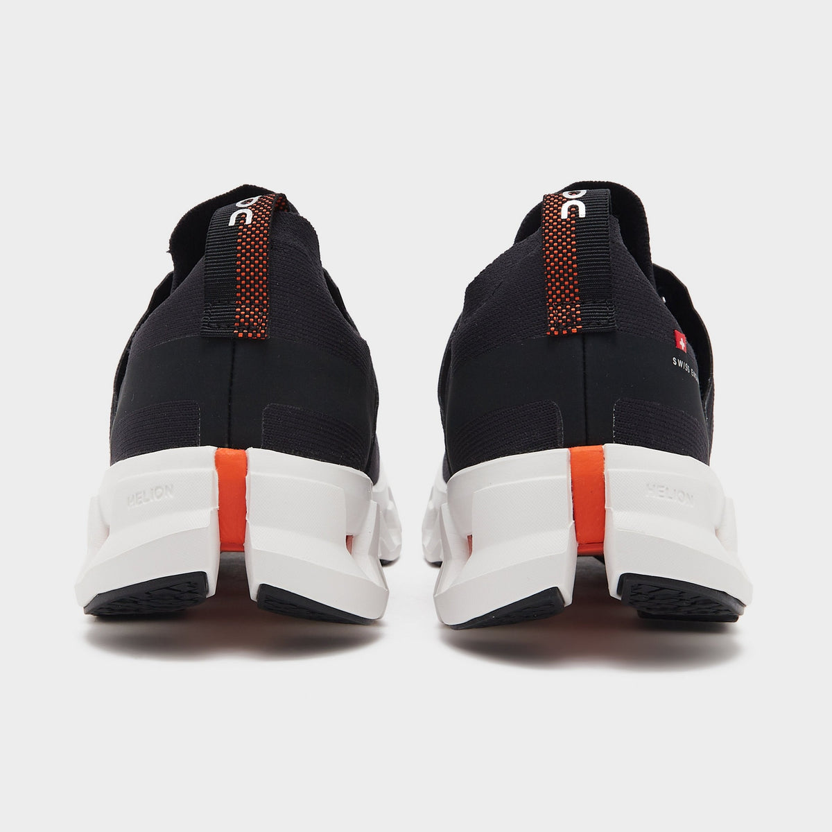 Black On Running Cloudswift