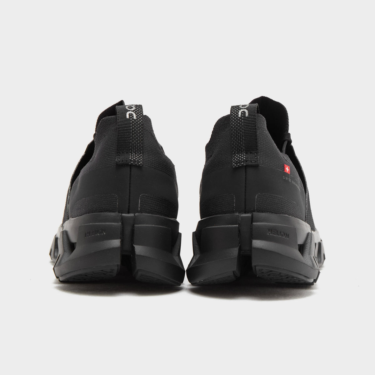 Black On Running Cloudswift
