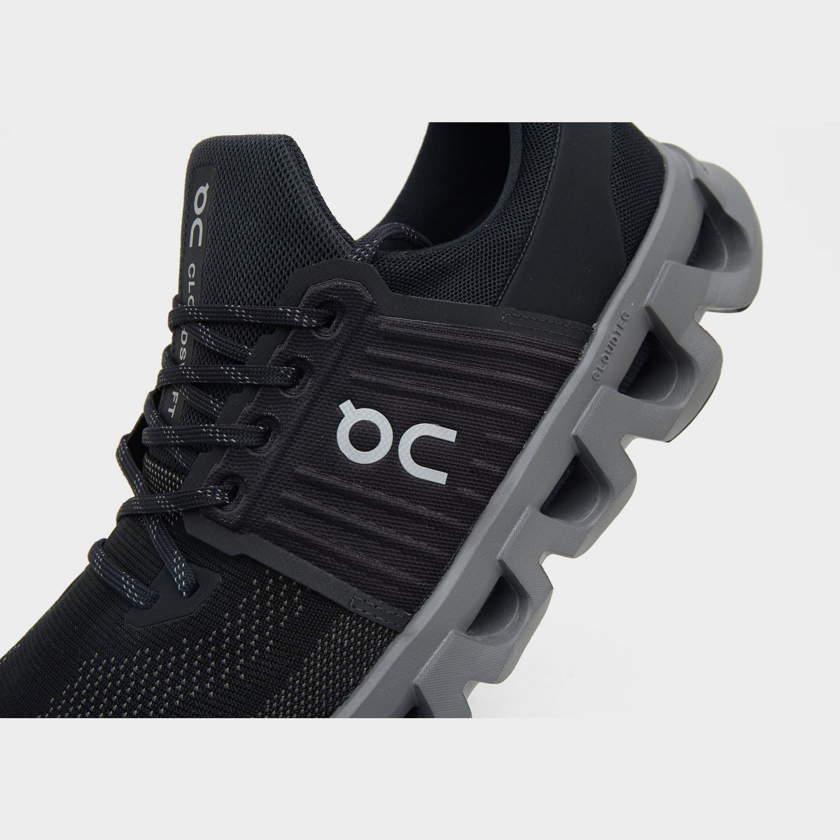 Black On Running Cloudswift 4 AD