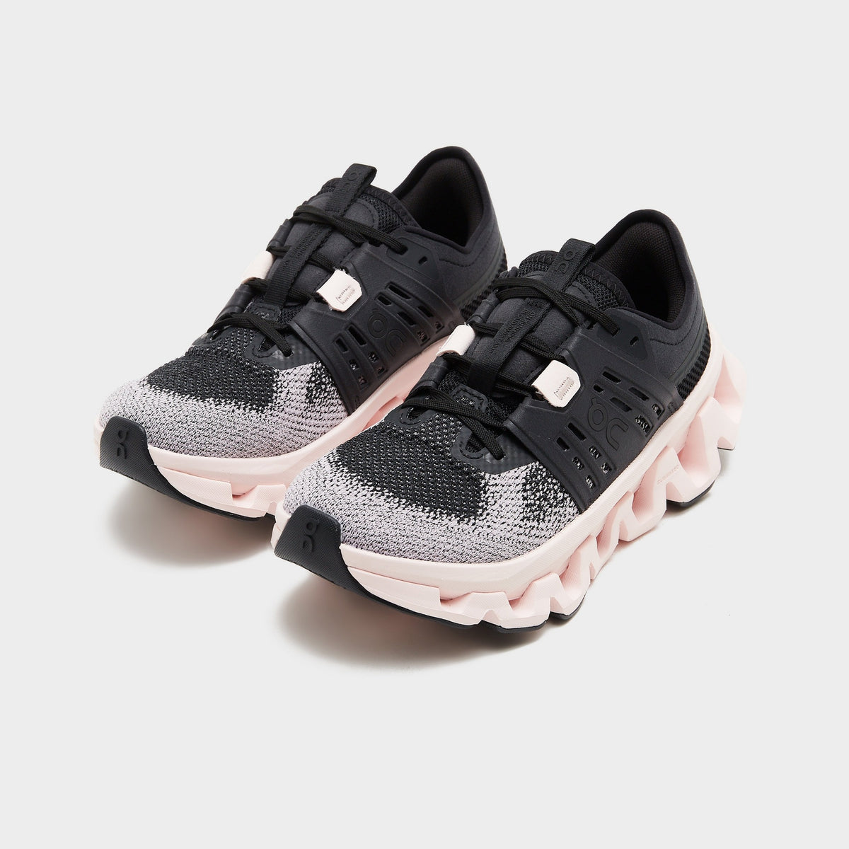 Black On Running Cloudswift Amp Women's