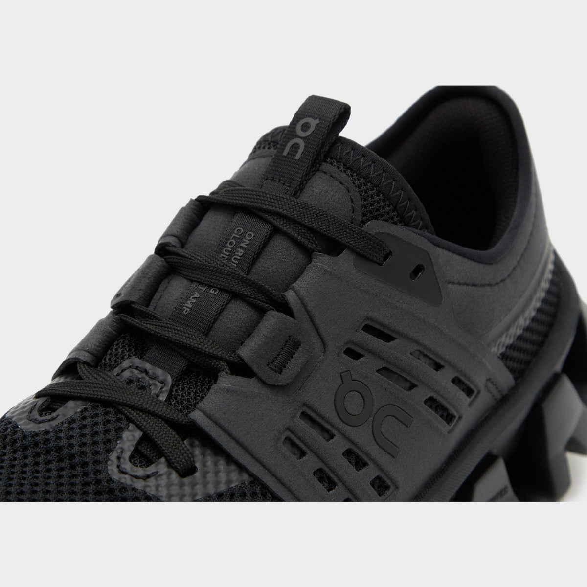 Black On Running Cloudswift Amp Women's