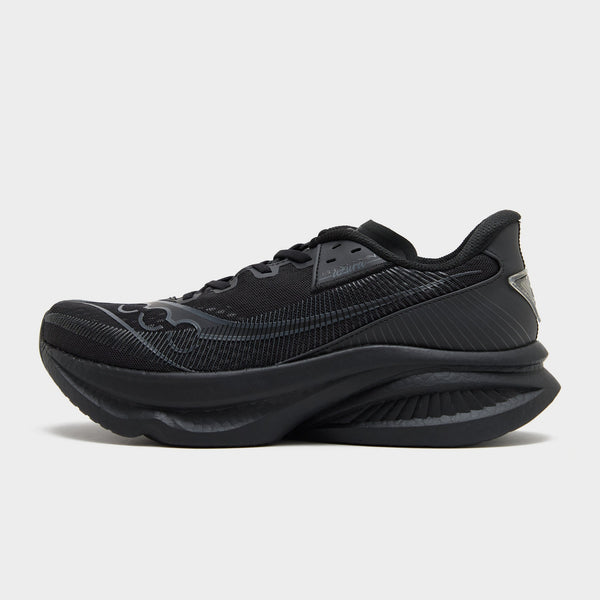 Black Saucony Endorphin Azura