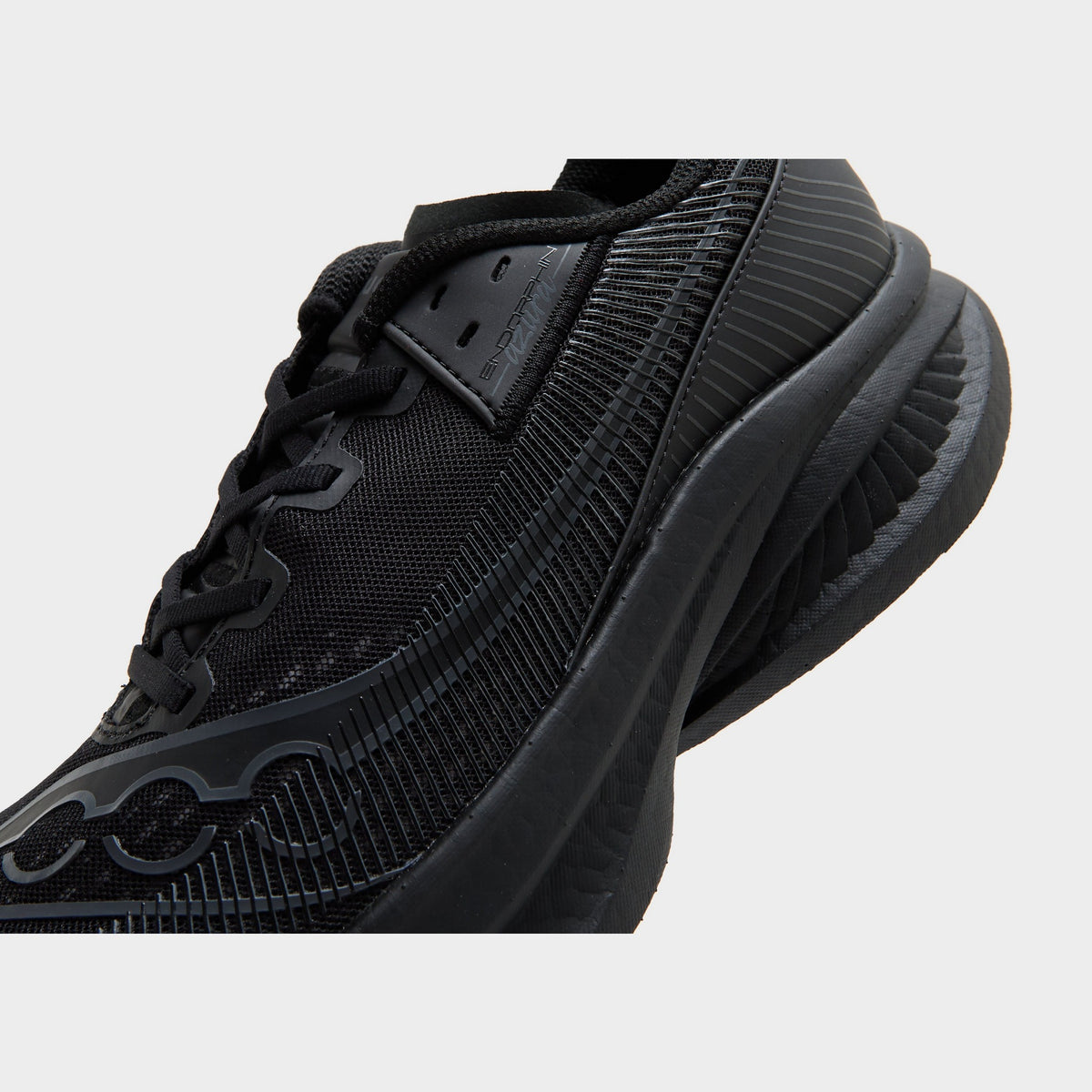 Black Saucony Endorphin Azura