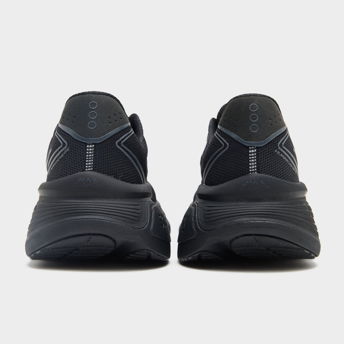Black Saucony HURRICANE 26
