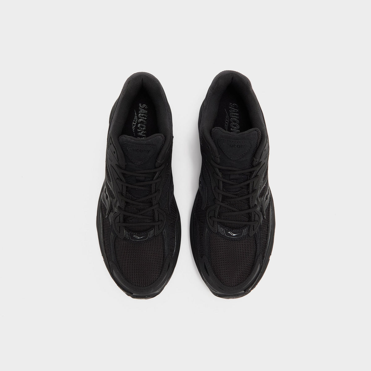 Black Saucony ProGrid Omni 9 Armor