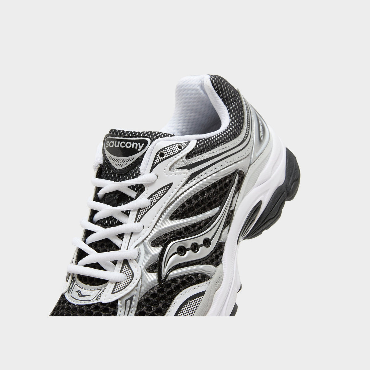 Saucony ProGrid Omni 9 Women's