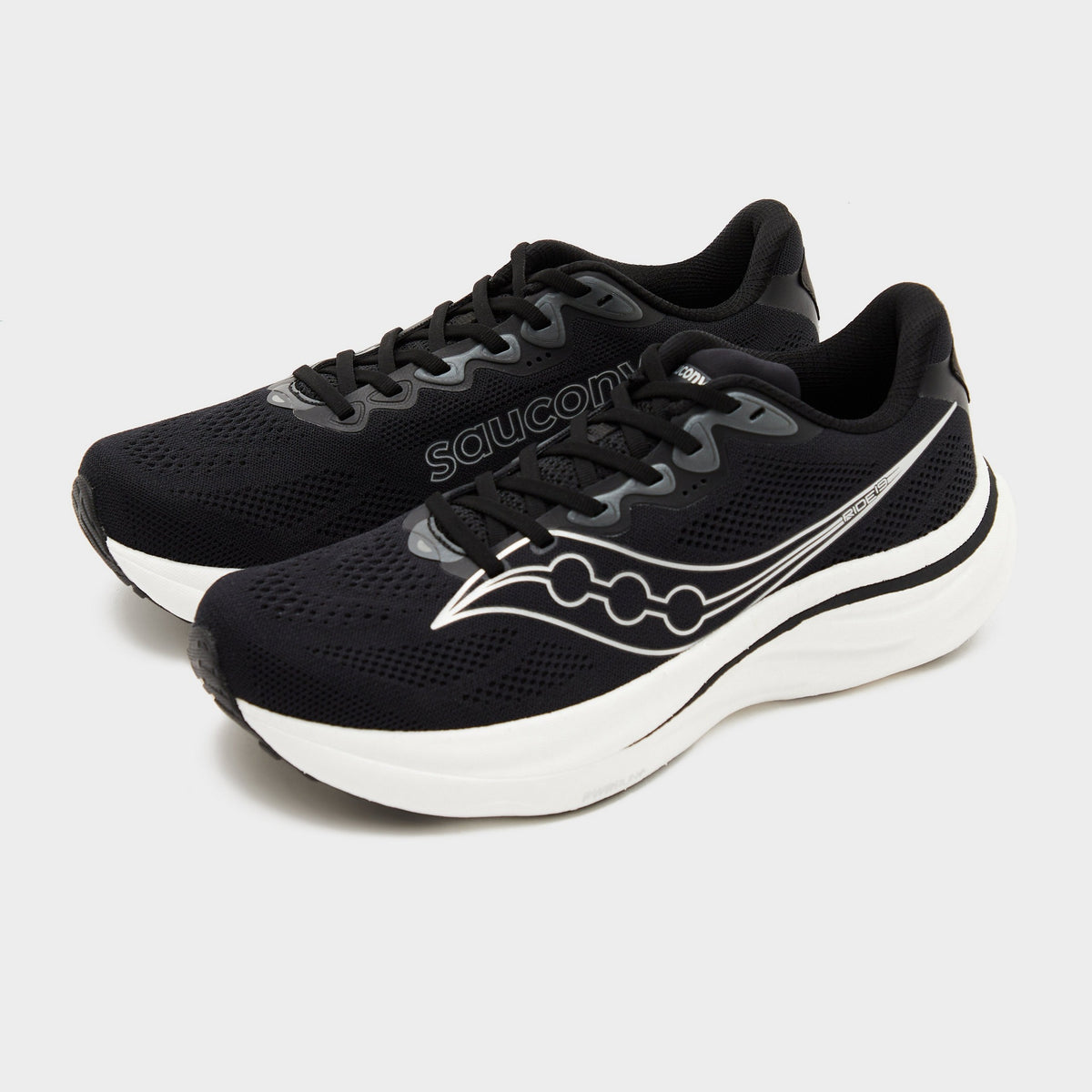 Black Saucony Ride 19