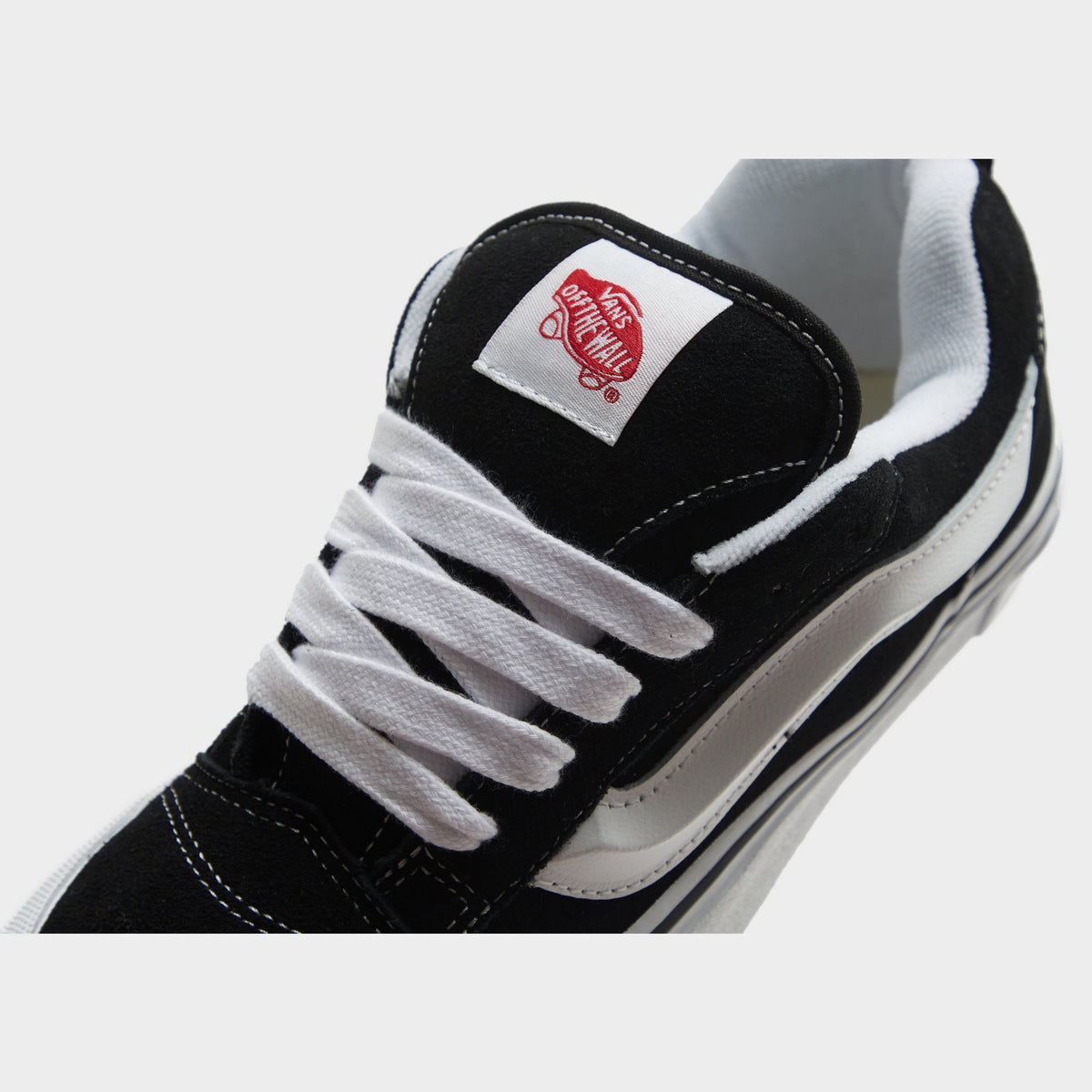 Black Vans Knu Skool Women's