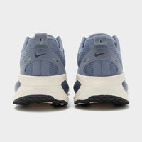 Blue Nike Vomero 18