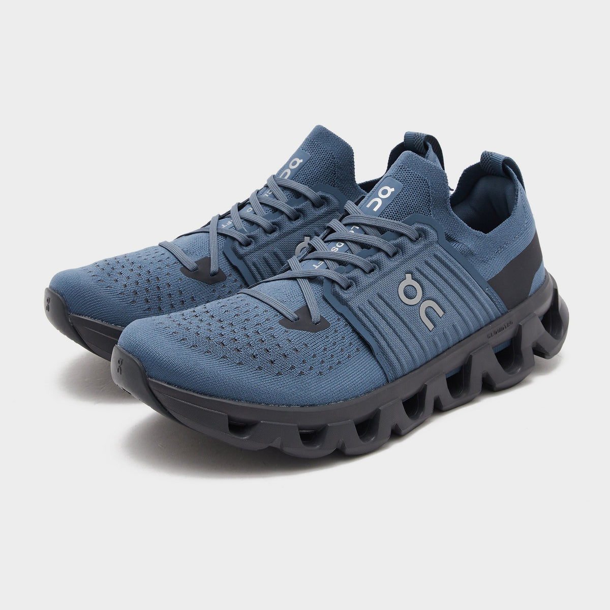 Blue On Running Cloudswift