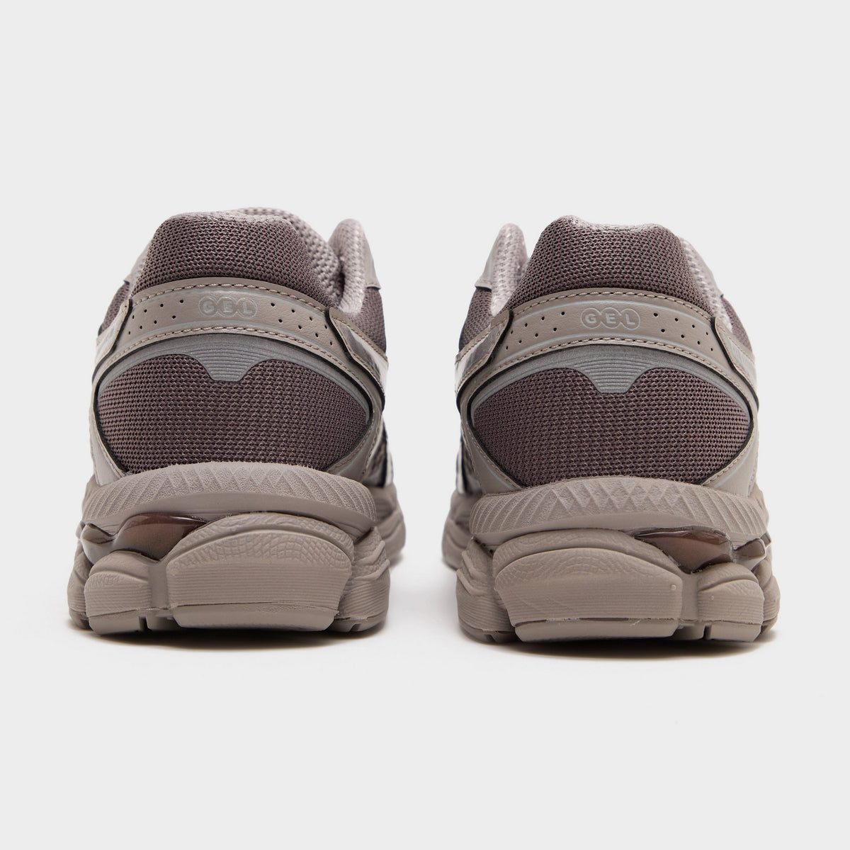 Brown ASICS GEL-CUMULUS 16 Women's
